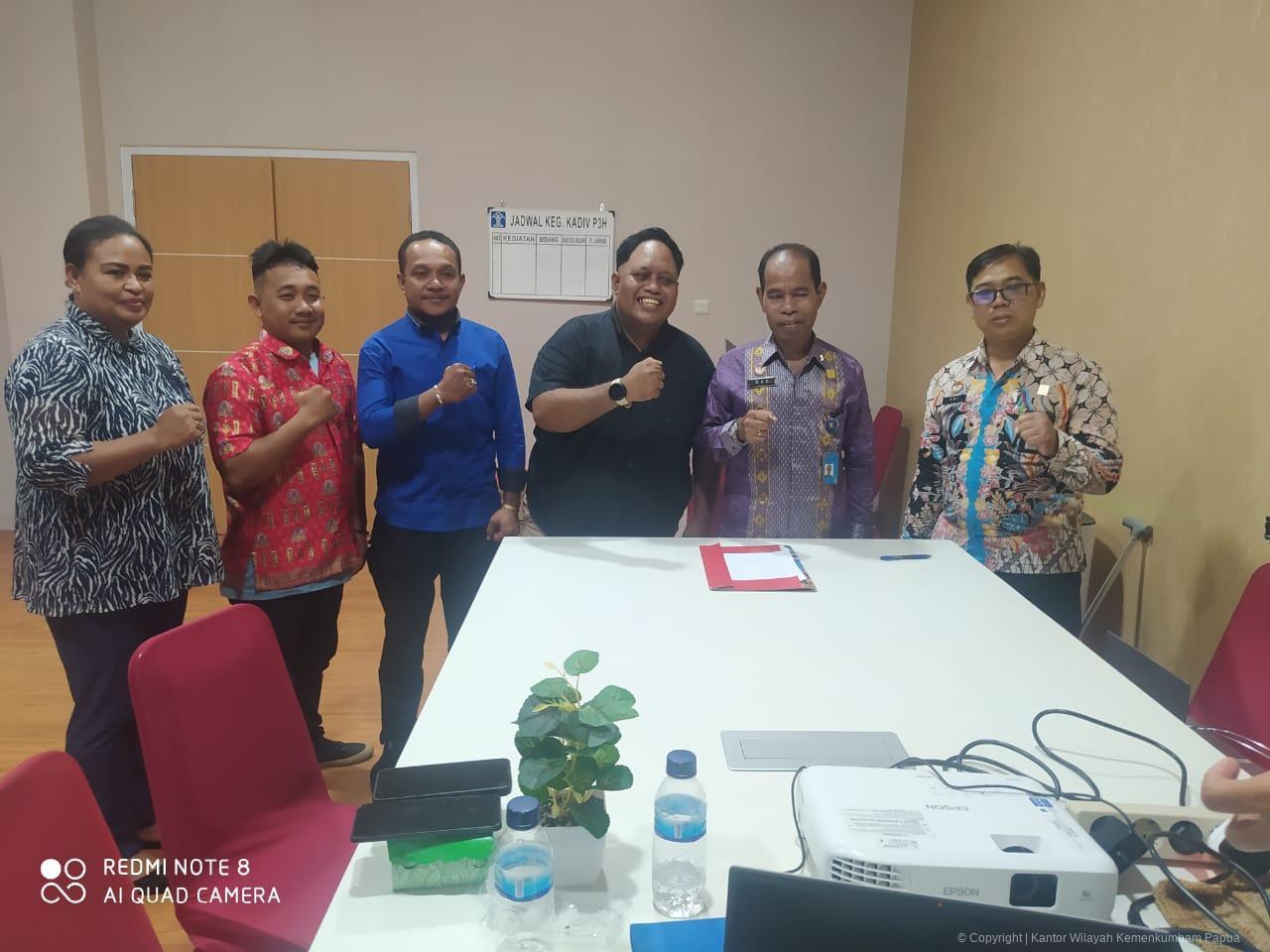 Sinergi Kanwil Kemenkum Papua dan Pemkab Merauke dalam Penyempurnaan Raperda Hak Keuangan DPRD