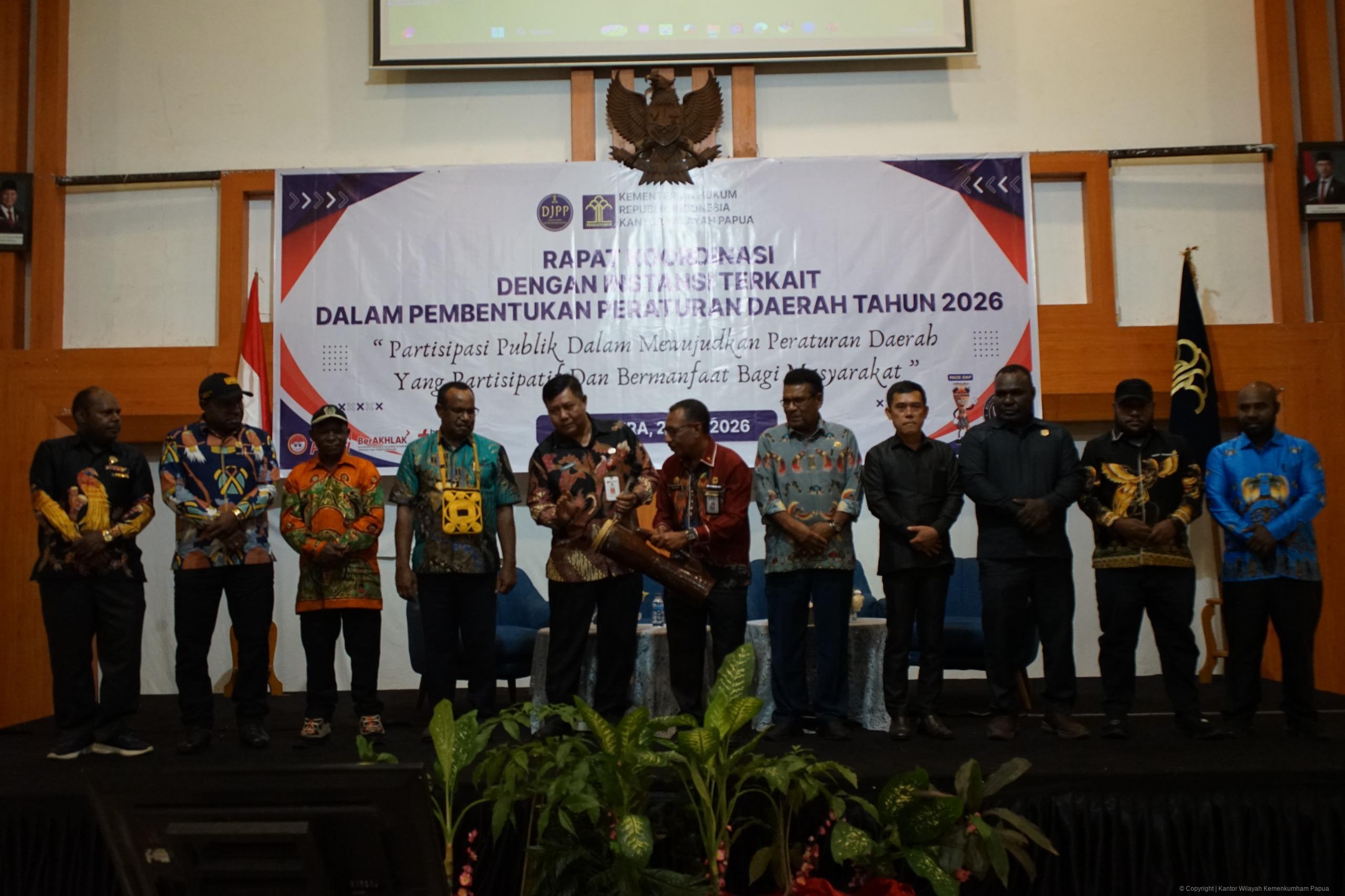 Kemenkum Papua Gelar Rapat Koordinasi Bersama Pemerintah Daerah Se-Tanah Papua Bahas Partisipasi Masyarakat Dalam Pembentukan Peraturan Daerah